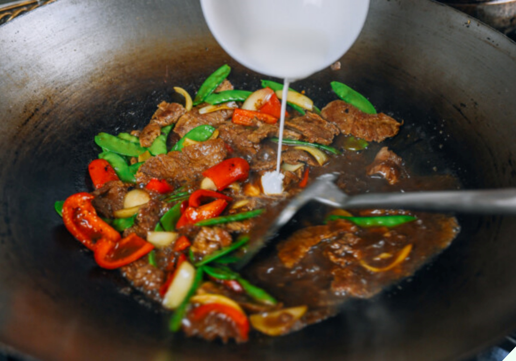 Ướp thịt bò chỉ cho muối là “hỏng bét”, cứ thêm 1 thìa này thịt sẽ mềm tan, đậm vị - Ảnh 12.