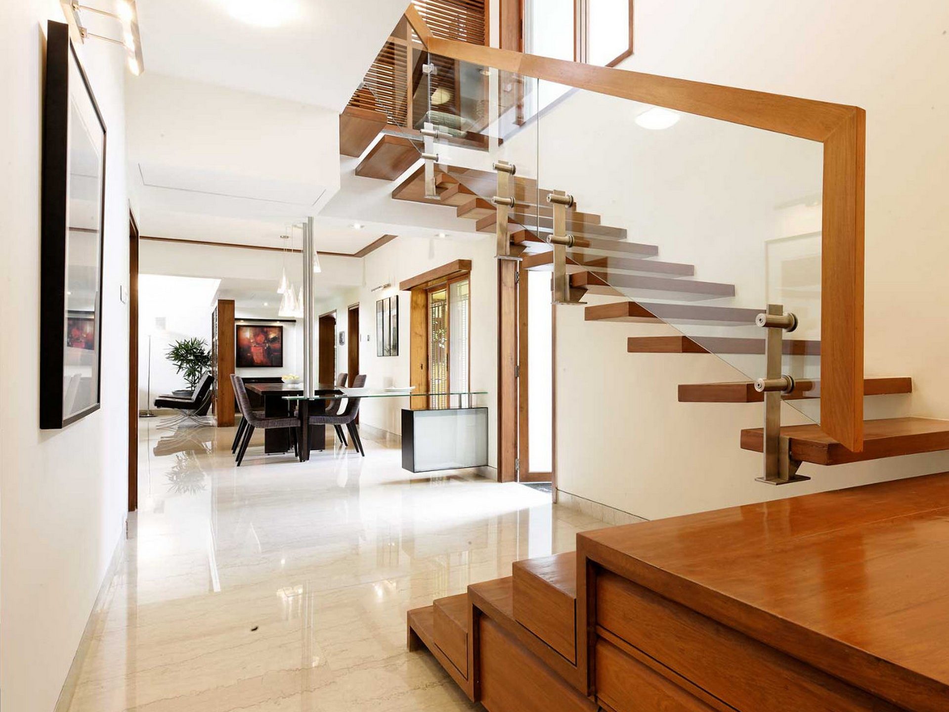 Phong thủy cầu thang gia chủ cần lưu ý để tránh năng lượng tiêu cực - Ảnh 1.