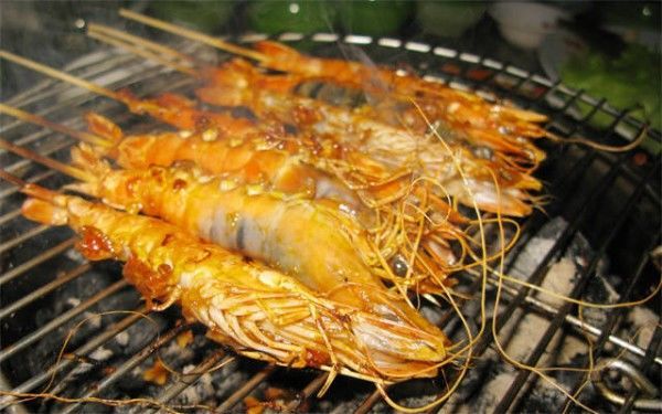 Hướng dẫn chị em cách làm tôm nướng muối ớt cực hấp dẫn tại nhà - Ảnh 5.