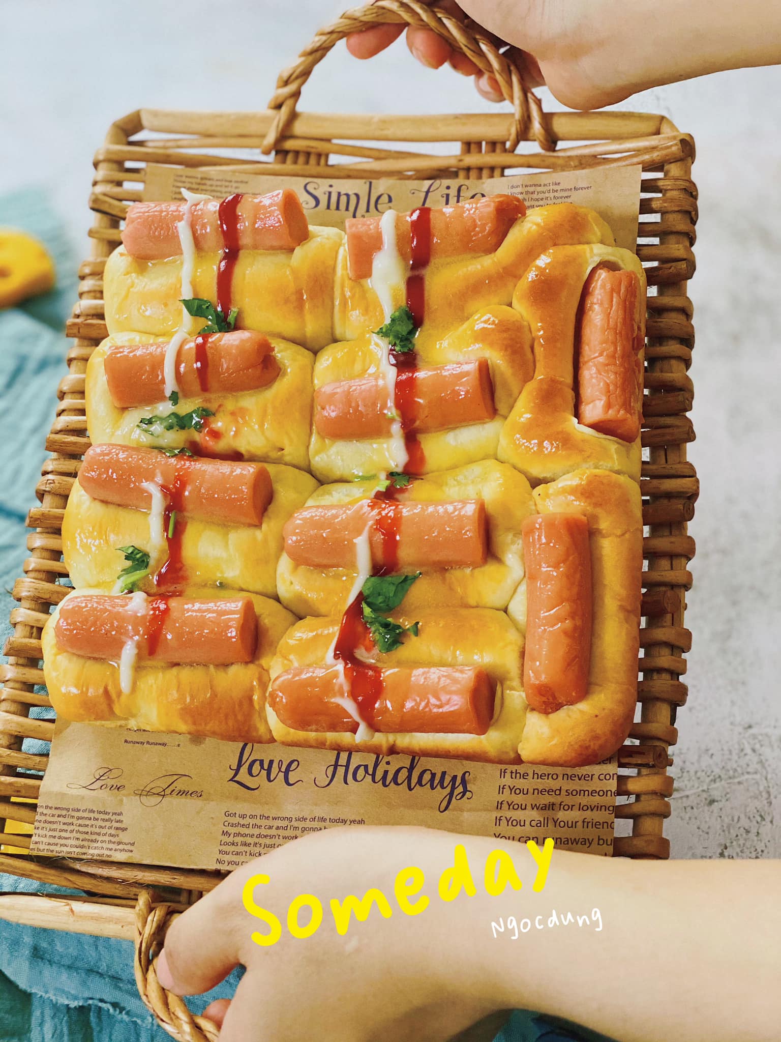 Bánh mì xúc xích phiên bản "dễ thương", nhìn là mê ăn là nghiền - Ảnh 1. Bánh mì xúc xích phiên bản "dễ thương", nhìn là mê ăn là nghiền - Ảnh 1.