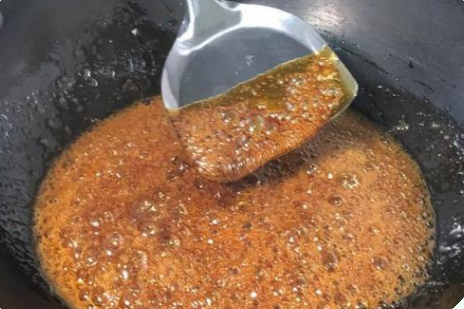 Nấu thịt kho đừng cho nước, cứ thêm thứ này vào thịt mềm ngon, đậm đà mà không bị ngấy - Ảnh 2.