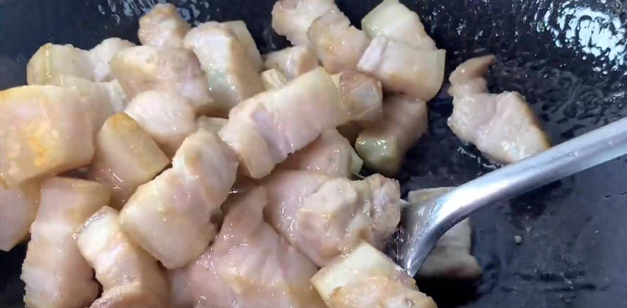 Nấu thịt kho đừng cho nước, cứ thêm thứ này vào thịt mềm ngon, đậm đà mà không bị ngấy - Ảnh 11.