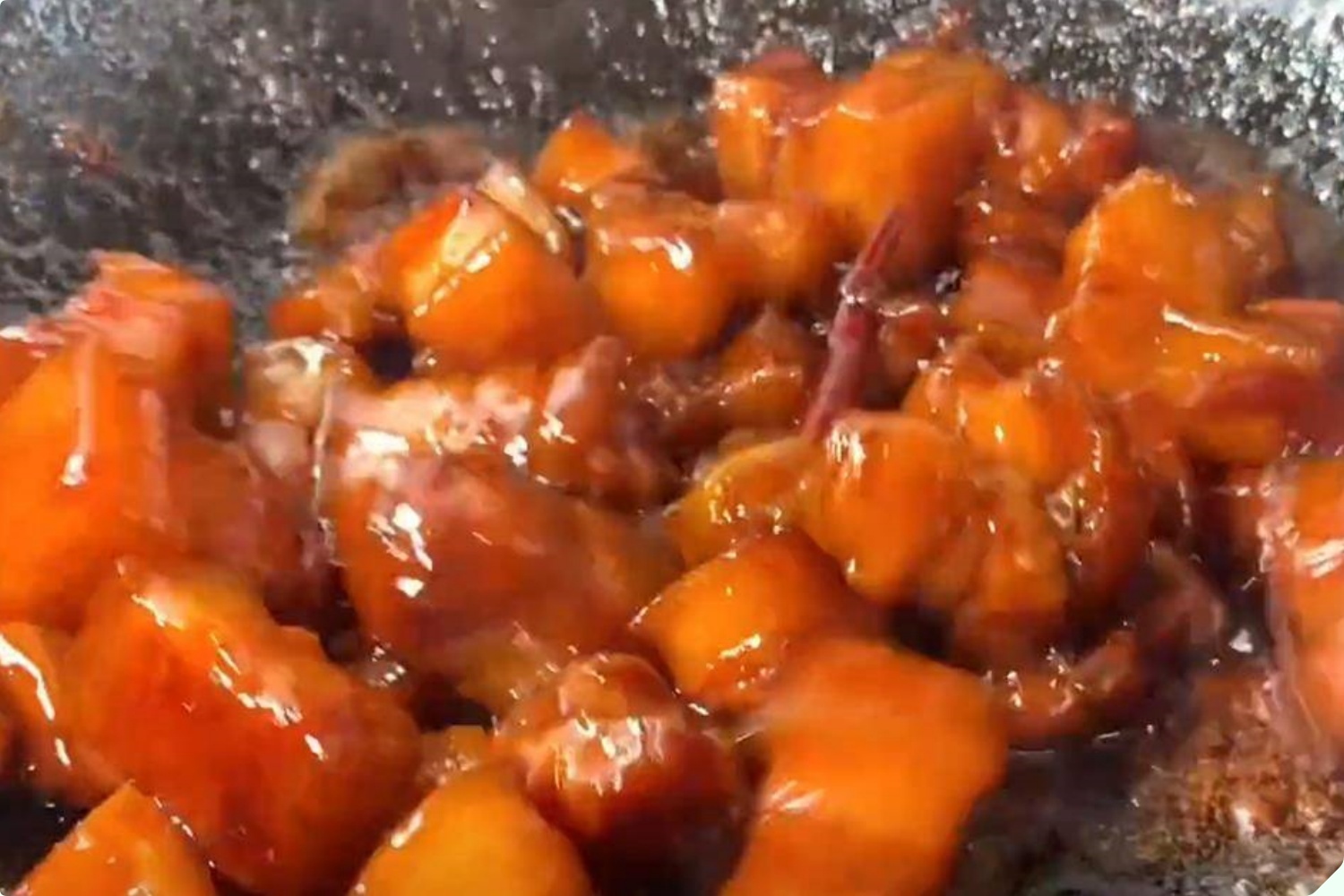 Nấu thịt kho đừng cho nước, cứ thêm thứ này vào thịt mềm ngon, đậm đà mà không bị ngấy - Ảnh 17.