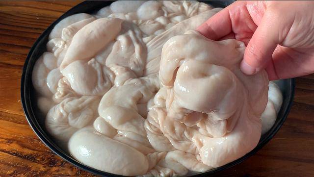 Rửa lòng già không cần cầu kỳ, dùng thứ bột màu vàng này đánh bay hết sạch mùi hôi - Ảnh 4. Rửa lòng già không cần cầu kỳ, dùng thứ bột màu vàng này đánh bay hết sạch mùi hôi - Ảnh 4.