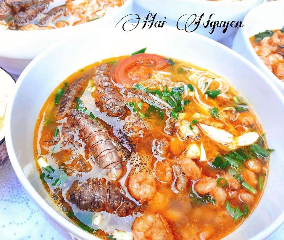 Để nấu bún hải sản ngon ngọt tự nhiên, hãy nhớ bí quyết này - Ảnh 1. Để nấu bún hải sản ngon ngọt tự nhiên, hãy nhớ bí quyết này - Ảnh 1.