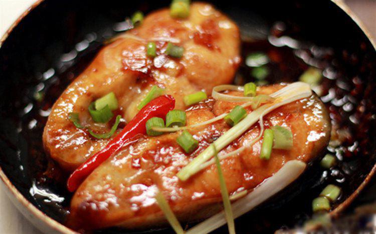 Dù kho loại cá nào nhớ thêm một thìa này, kẻ thù truyền kiếp của mùi tanh, cá thơm nức ngon hơn vài lần - Ảnh 2.