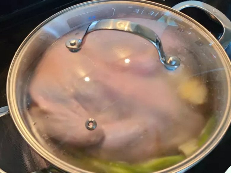 Luộc vịt cứ thả thứ này vào, thịt hết sạch mùi hôi tanh, miếng nào cũng mềm ngon gấp 10 lần - Ảnh 8.