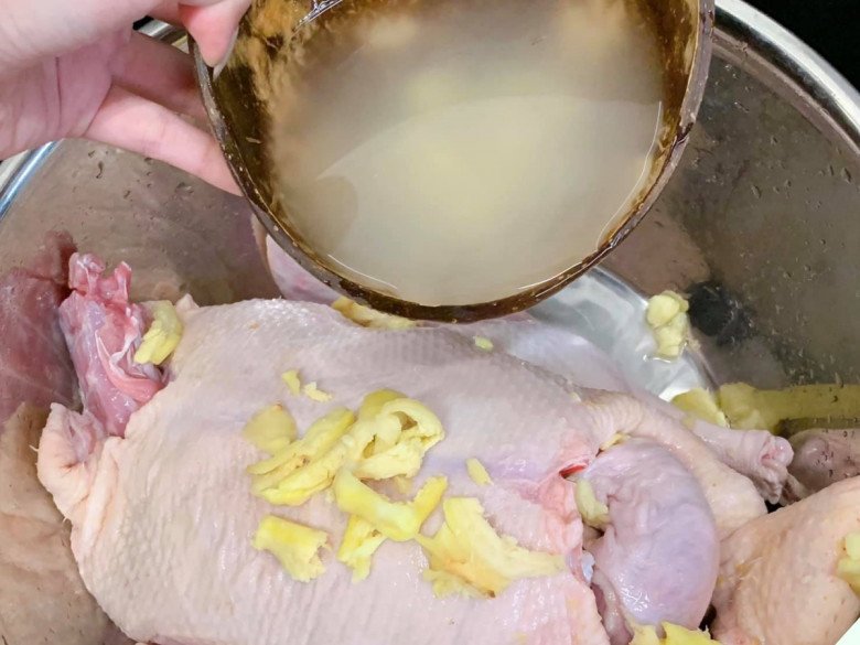 Luộc vịt cứ thả thứ này vào, thịt hết sạch mùi hôi tanh, miếng nào cũng mềm ngon gấp 10 lần - Ảnh 3.