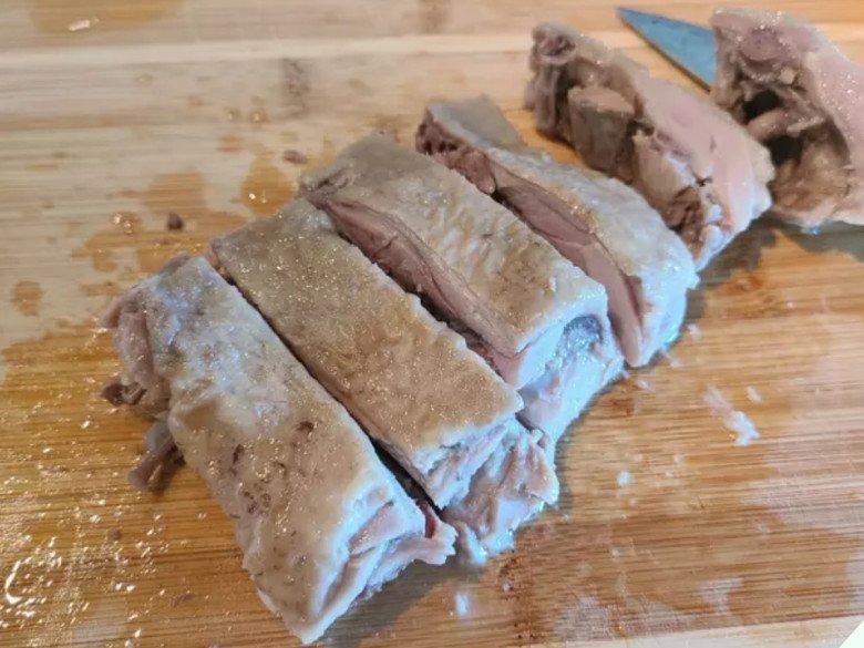 Luộc vịt cứ thả thứ này vào, thịt hết sạch mùi hôi tanh, miếng nào cũng mềm ngon gấp 10 lần - Ảnh 12.