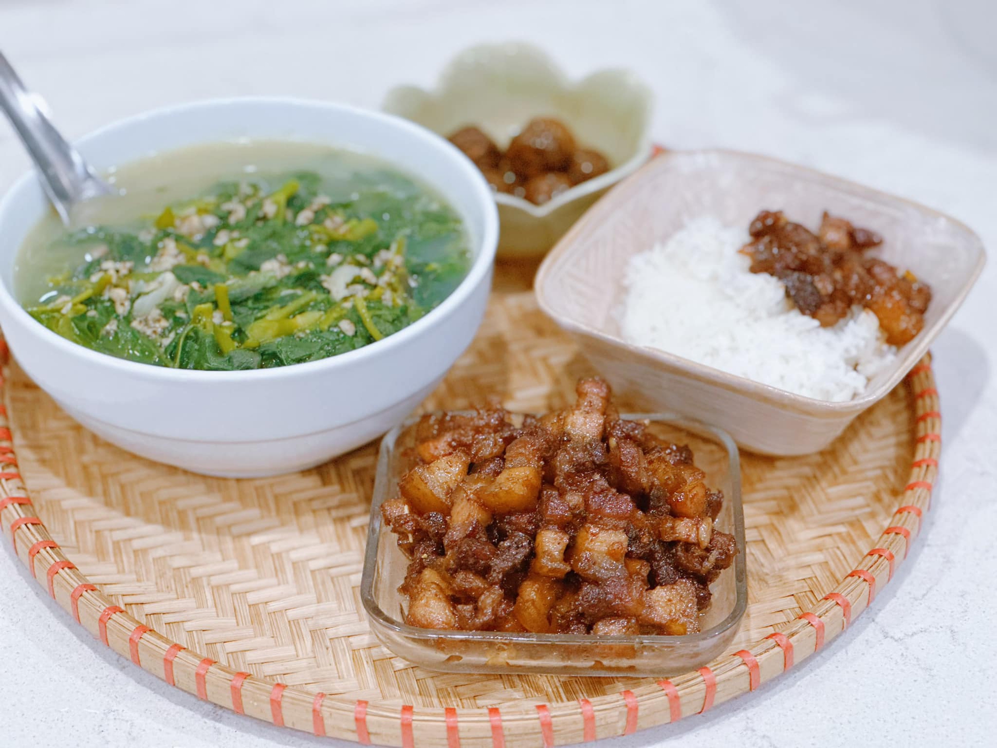 Thịt heo kho với loại mắm này đảm bảo thơm ngon nức mũi, hết vèo nồi cơm - Ảnh 6. Thịt heo kho với loại mắm này đảm bảo thơm ngon nức mũi, hết vèo nồi cơm - Ảnh 6.