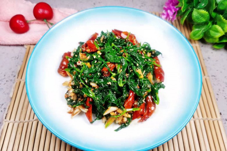 Toàn thân cây này là báu vật, phần lá bổ dưỡng nhất đem bóp nộm đơn giản vẫn được món ngon lại siêu tốt - Ảnh 5. Toàn thân cây này là báu vật, phần lá bổ dưỡng nhất đem bóp nộm đơn giản vẫn được món ngon lại siêu tốt - Ảnh 5.