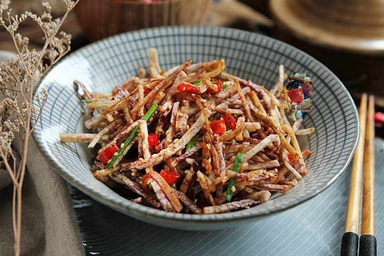 Loại củ cực giàu canxi cứ tưởng chỉ để ăn lẩu, ai ngờ đem nấu kiểu này được món ăn chơi cuối tuần - Ảnh 5.