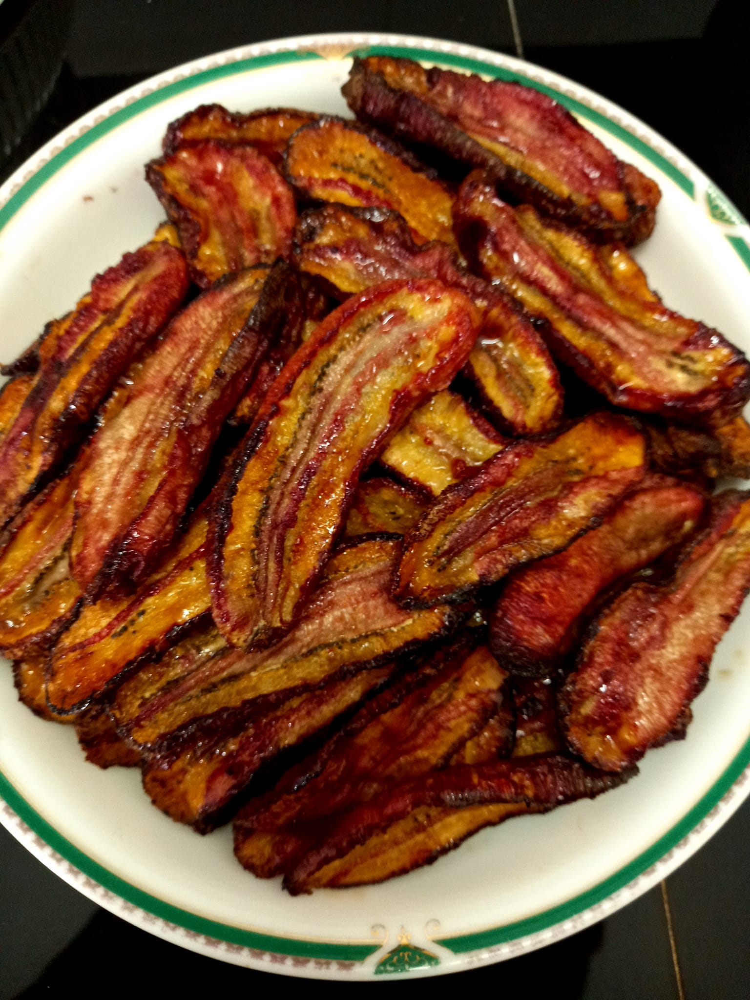 Bí quyết làm chuối sứ sấy dẻo mềm ngọt bằng nồi chiên không dầu - Ảnh 6.