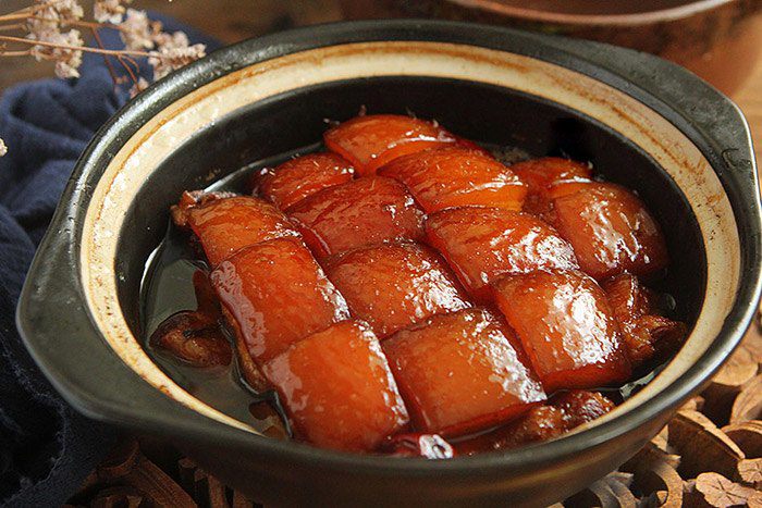 Kho thịt 20 năm giờ mới biết, không cần thêm nước, muối thịt vẫn mềm ngon thơm nức màu lên đỏ đẹp - Ảnh 4. Kho thịt 20 năm giờ mới biết, không cần thêm nước, muối thịt vẫn mềm ngon thơm nức màu lên đỏ đẹp - Ảnh 4.
