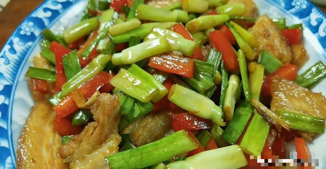 Loại rau là "kháng sinh tự nhiên", bổ gan, hạ huyết áp, nhiều người không biết ăn, làm bánh, xào thịt đều ngon - Ảnh 9.