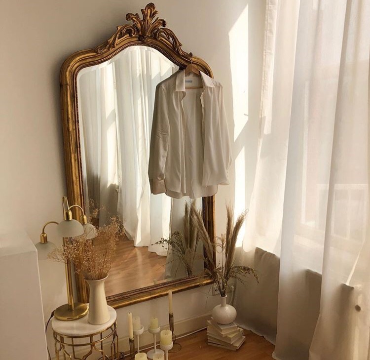 Những vị trí đặt gương rước họa vào nhà, tiền mất tật mang - Ảnh 1. Những vị trí đặt gương rước họa vào nhà, tiền mất tật mang - Ảnh 1.