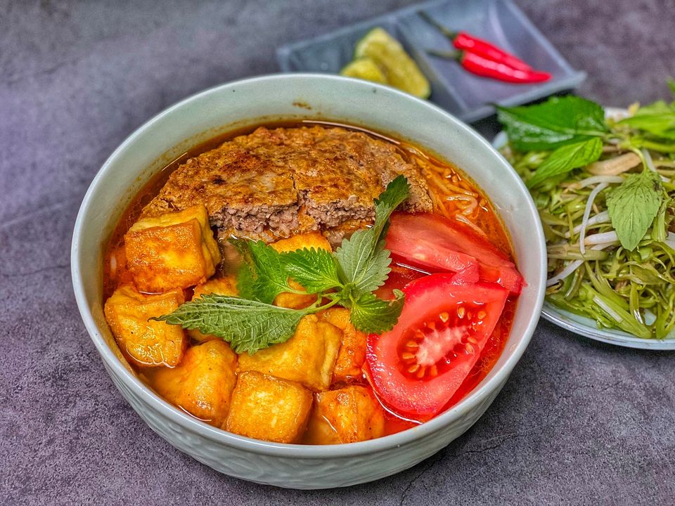 Muốn nấu bún riêu đậm vị thơm ngon không thể thiếu loại gia vị này - Ảnh 2. Muốn nấu bún riêu đậm vị thơm ngon không thể thiếu loại gia vị này - Ảnh 2.