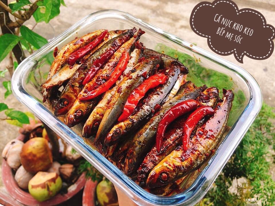 Muốn kho cá nục không tanh, thịt chắc, nhớ dùng loại nước này - Ảnh 1.