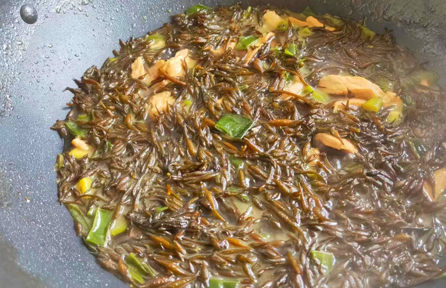 Loại rau "trường sinh" của người Nhật, nhuận tràng, dưỡng huyết, bổ sung canxi gấp 12 lần sữa, hầm thịt ăn rất ngon - Ảnh 8. Loại rau "trường sinh" của người Nhật, nhuận tràng, dưỡng huyết, bổ sung canxi gấp 12 lần sữa, hầm thịt ăn rất ngon - Ảnh 8.