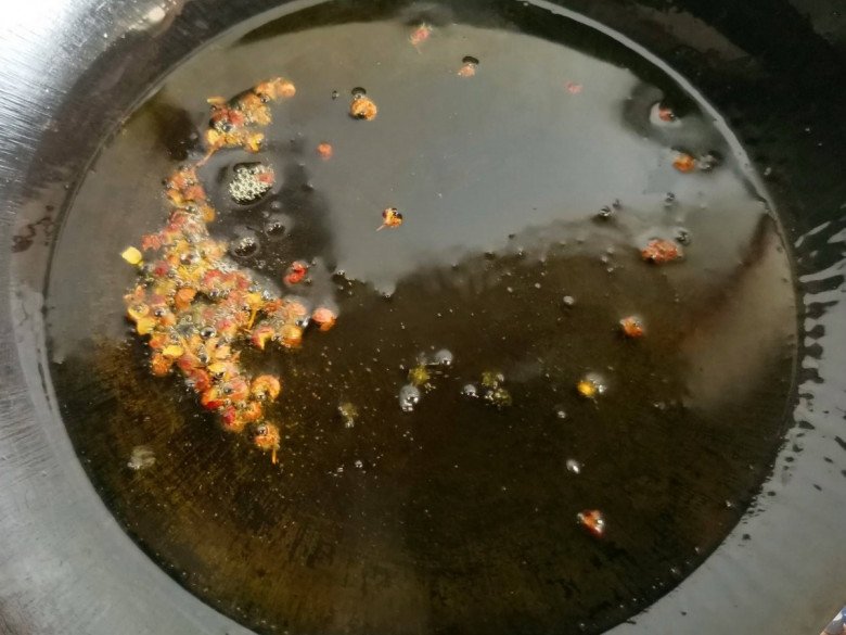 Loại rau chợ Việt bán vài nghìn/mớ, ở Nhật 100.000đ/10 cọng, nấu thế này giòn sần sật ăn rất ngon - Ảnh 7.