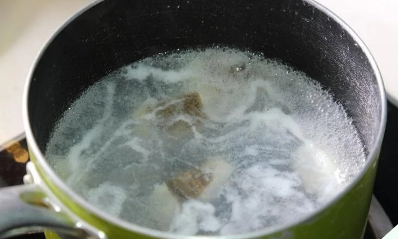 Thấy tôi bỏ thứ này vào nồi canh cá, mẹ chồng nói 1 câu khiến tôi bẽ mặt trước họ hàng - Ảnh 2. Thấy tôi bỏ thứ này vào nồi canh cá, mẹ chồng nói 1 câu khiến tôi bẽ mặt trước họ hàng - Ảnh 2.