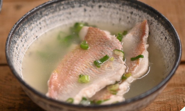 Thấy tôi bỏ thứ này vào nồi canh cá, mẹ chồng nói 1 câu khiến tôi bẽ mặt trước họ hàng - Ảnh 4. Thấy tôi bỏ thứ này vào nồi canh cá, mẹ chồng nói 1 câu khiến tôi bẽ mặt trước họ hàng - Ảnh 4.