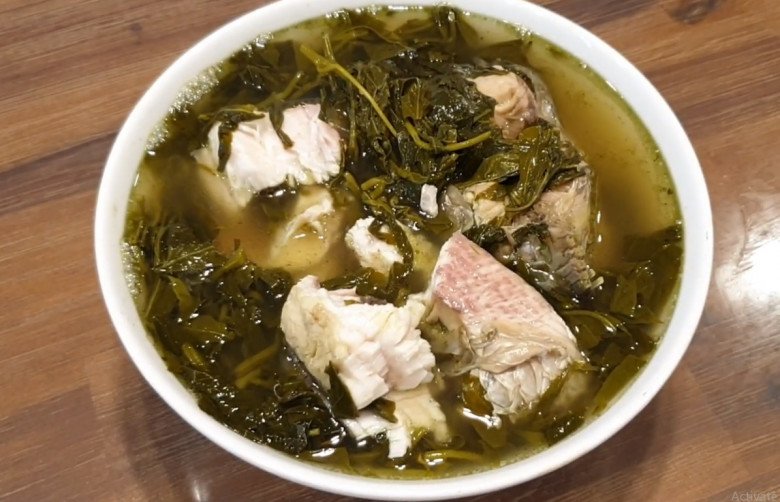 Cứ tưởng trồng chỉ để lấy củ ai ngờ lá của cây này cực ngon, nấu chung với con giàu đạm được món bổ từ - Ảnh 14.