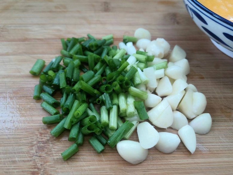 Toàn thân cây này đều ăn được, phần lá bổ nhất đem xào trứng dinh dưỡng tăng gấp bội - Ảnh 4.