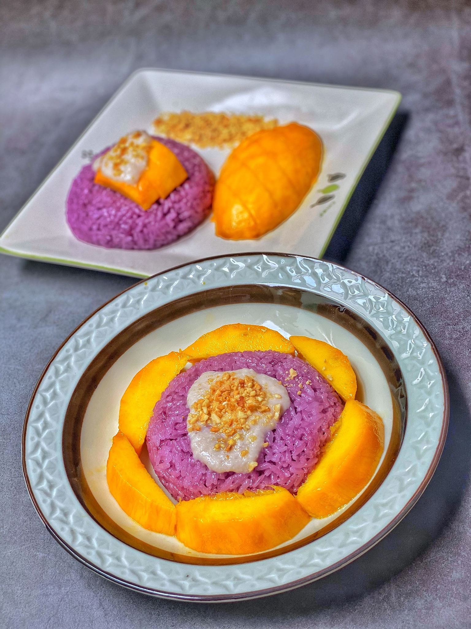 Tự nấu xôi xoài kiểu Thái bằng nồi cơm điện, ăn là nghiền - Ảnh 1.