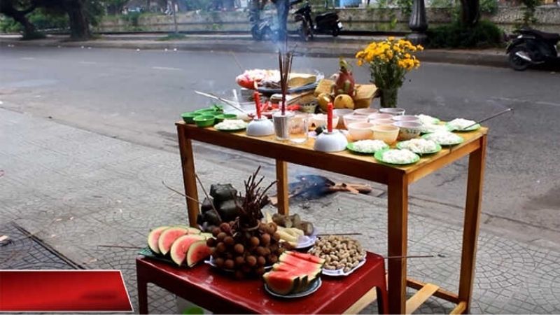Văn khấn Tết Đoan Ngọ 2023 chính xác, đẩy đủ nhất để xua tan xui xẻo, đón nhận may mắn - Ảnh 2. Văn khấn Tết Đoan Ngọ 2023 chính xác, đẩy đủ nhất để xua tan xui xẻo, đón nhận may mắn - Ảnh 2.