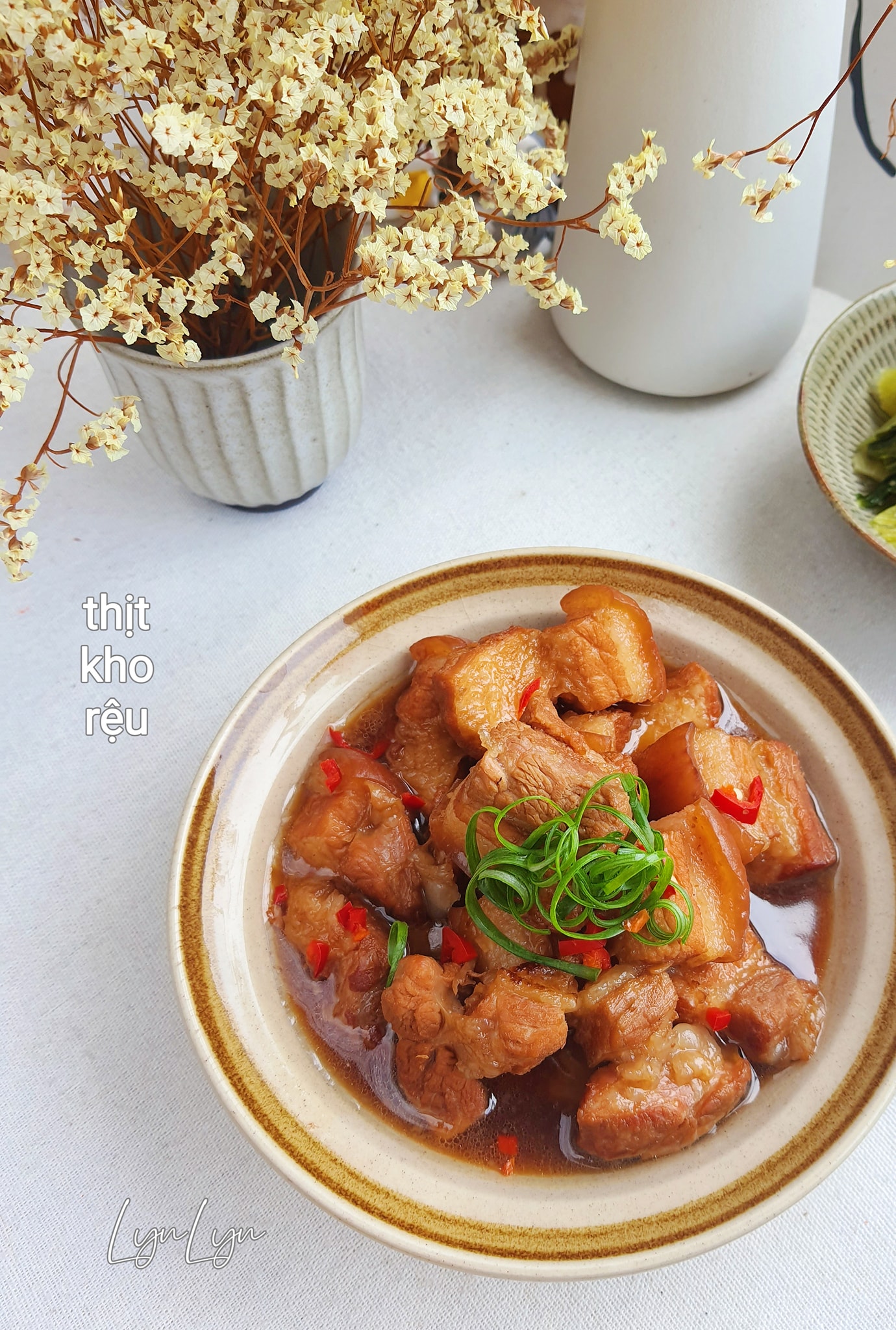 Thịt kho với loại nước này, không dùng nước màu vẫn đẹp, ăn ngon xuất sắc - Ảnh 2.