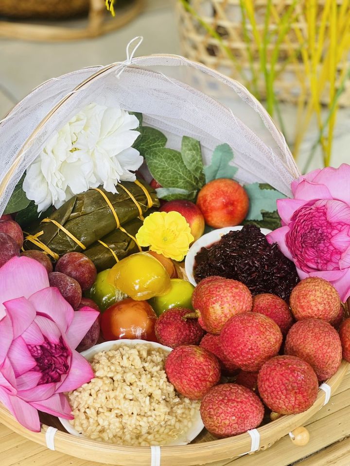 Tết Đoan ngọ cúng trong nhà hay ngoài trời và những kiêng kị không phải ai cũng biết để được may mắn, tốt lành - Ảnh 1. Tết Đoan ngọ cúng trong nhà hay ngoài trời và những kiêng kị không phải ai cũng biết để được may mắn, tốt lành - Ảnh 1.