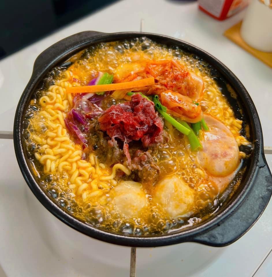 Muốn nấu mì cay chuẩn vị, không thể thiếu loại nguyên liệu này - Ảnh 4. Muốn nấu mì cay chuẩn vị, không thể thiếu loại nguyên liệu này - Ảnh 4.