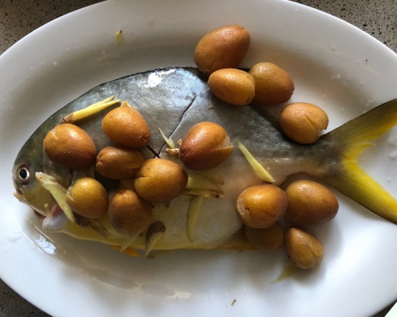 Quả bé tí tưởng vô dụng không ngờ là “vua trái cây mùa hè”, nấu chung với cá được món siêu ngon - Ảnh 5.