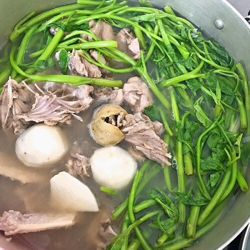 Loại rau nhiều canxi hơn sữa đang vào mùa cực tươi ngon đừng bỏ lỡ - Ảnh 2.