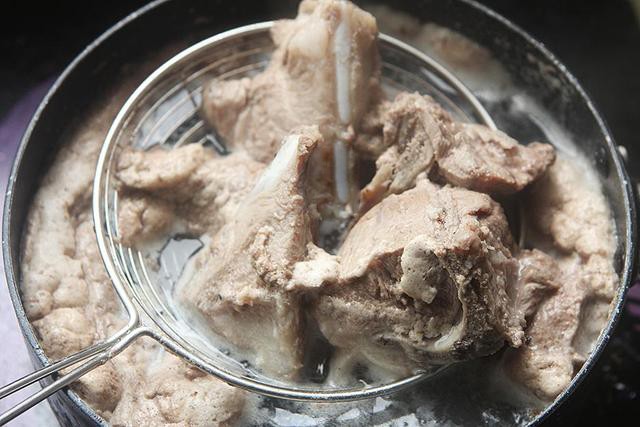 Nó vừa là rau vừa là củ, lại còn có thể làm thuốc, nấu kiểu này ăn cực ngon, giúp thanh nhiệt giải độc - Ảnh 3.