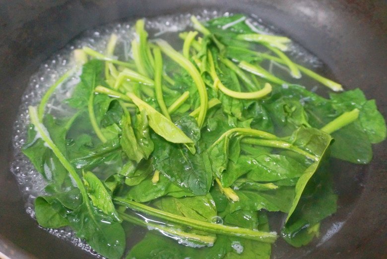 Thứ này rẻ nhưng là một trong những siêu thực phẩm giàu dinh dưỡng nhất hành tinh, nấu kiểu này cực ngon mát - Ảnh 2. Thứ này rẻ nhưng là một trong những siêu thực phẩm giàu dinh dưỡng nhất hành tinh, nấu kiểu này cực ngon mát - Ảnh 2.