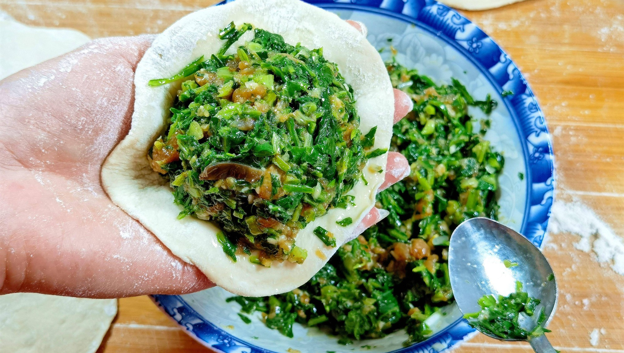Mùa hè đừng coi thường loại rau dại này, thanh nhiệt, trừ thấp, dưỡng gan, giải độc, hấp bánh cực ngon - Ảnh 7. Mùa hè đừng coi thường loại rau dại này, thanh nhiệt, trừ thấp, dưỡng gan, giải độc, hấp bánh cực ngon - Ảnh 7.