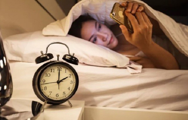 Đầu giường có 4 thứ này gia chủ đau ốm liên miên, tài lộc đứt đoạn, không phải mê tín mà có cơ sở cả - Ảnh 2. Đầu giường có 4 thứ này gia chủ đau ốm liên miên, tài lộc đứt đoạn, không phải mê tín mà có cơ sở cả - Ảnh 2.