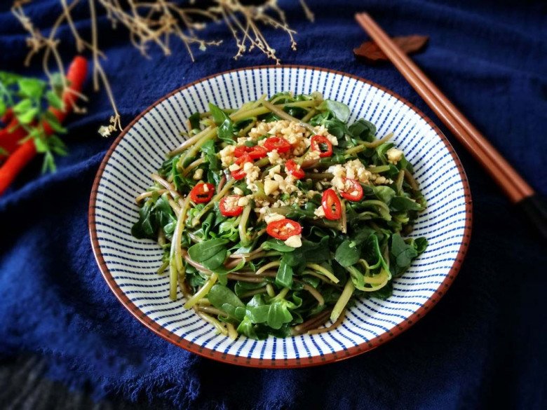 5 loại “rau trường thọ” được cả thế giới ca tụng, nước ta mọc um tùm như cỏ dại mà ít người ăn - Ảnh 1.