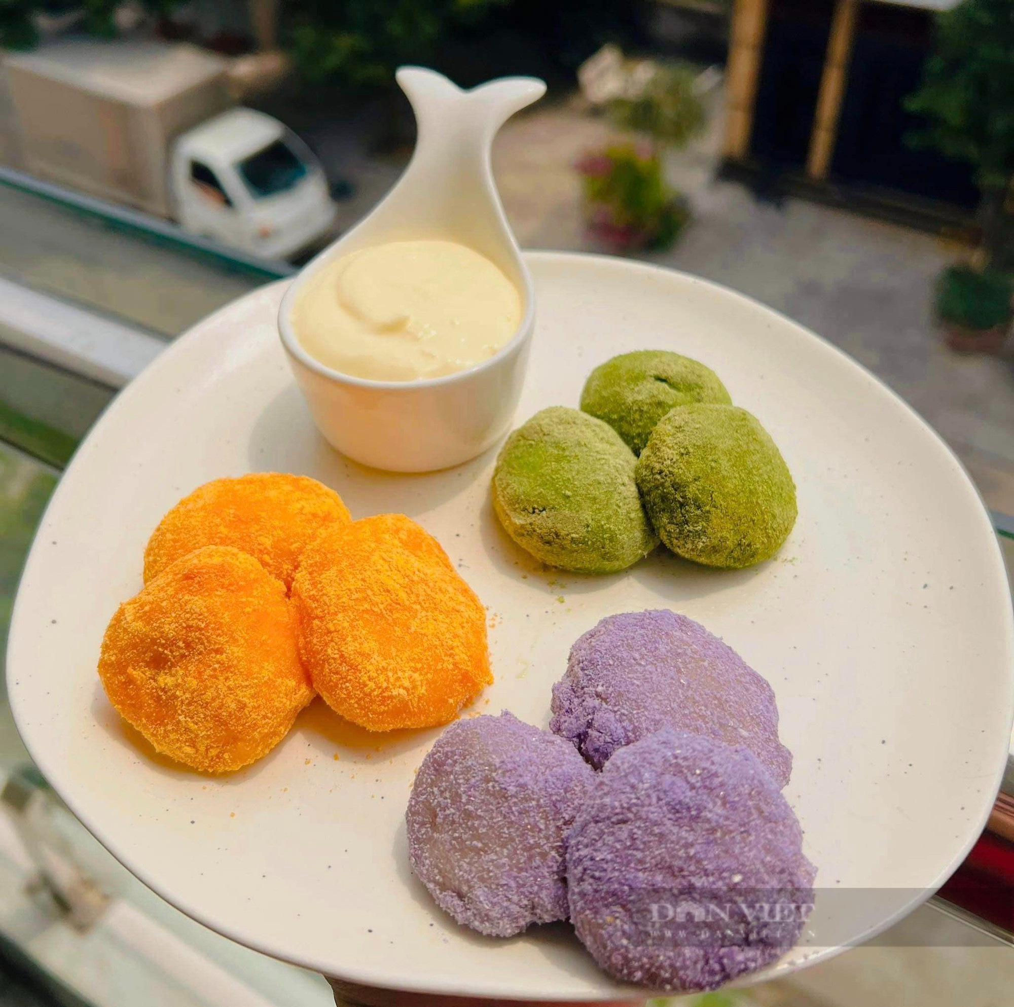 Mách bạn cách làm món mochi chấm kem sữa, ngon bất bại - Ảnh 1.