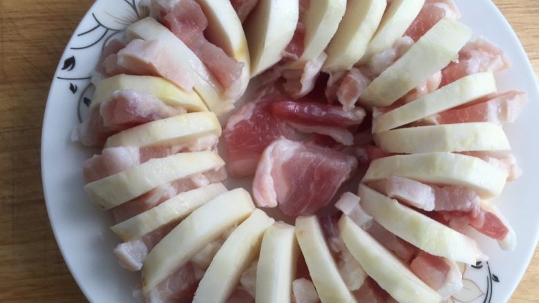 Thịt ba chỉ đem hấp cùng loại củ này vừa mềm ngọt lại ngon miệng - Ảnh 5.