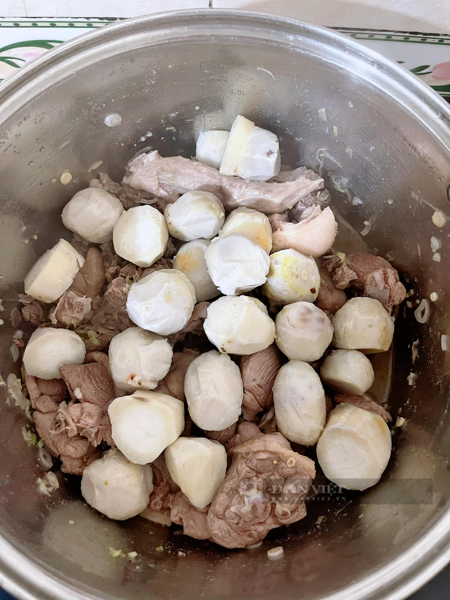 Loại củ chữa được nhiều bệnh, chống cả ung thư, đem nấu với thịt vịt thành món ăn ngon tuyệt - Ảnh 4. Loại củ chữa được nhiều bệnh, chống cả ung thư, đem nấu với thịt vịt thành món ăn ngon tuyệt - Ảnh 4.