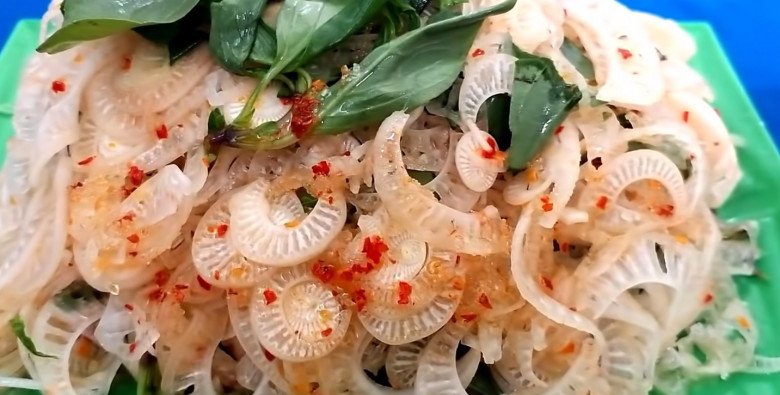 Thứ này xưa chỉ cho lợn, rất bổ mà ít người ăn, thái ra làm nộm ngon hơn thịt, khúc bé tí 250.000đ - Ảnh 10. Thứ này xưa chỉ cho lợn, rất bổ mà ít người ăn, thái ra làm nộm ngon hơn thịt, khúc bé tí 250.000đ - Ảnh 10.
