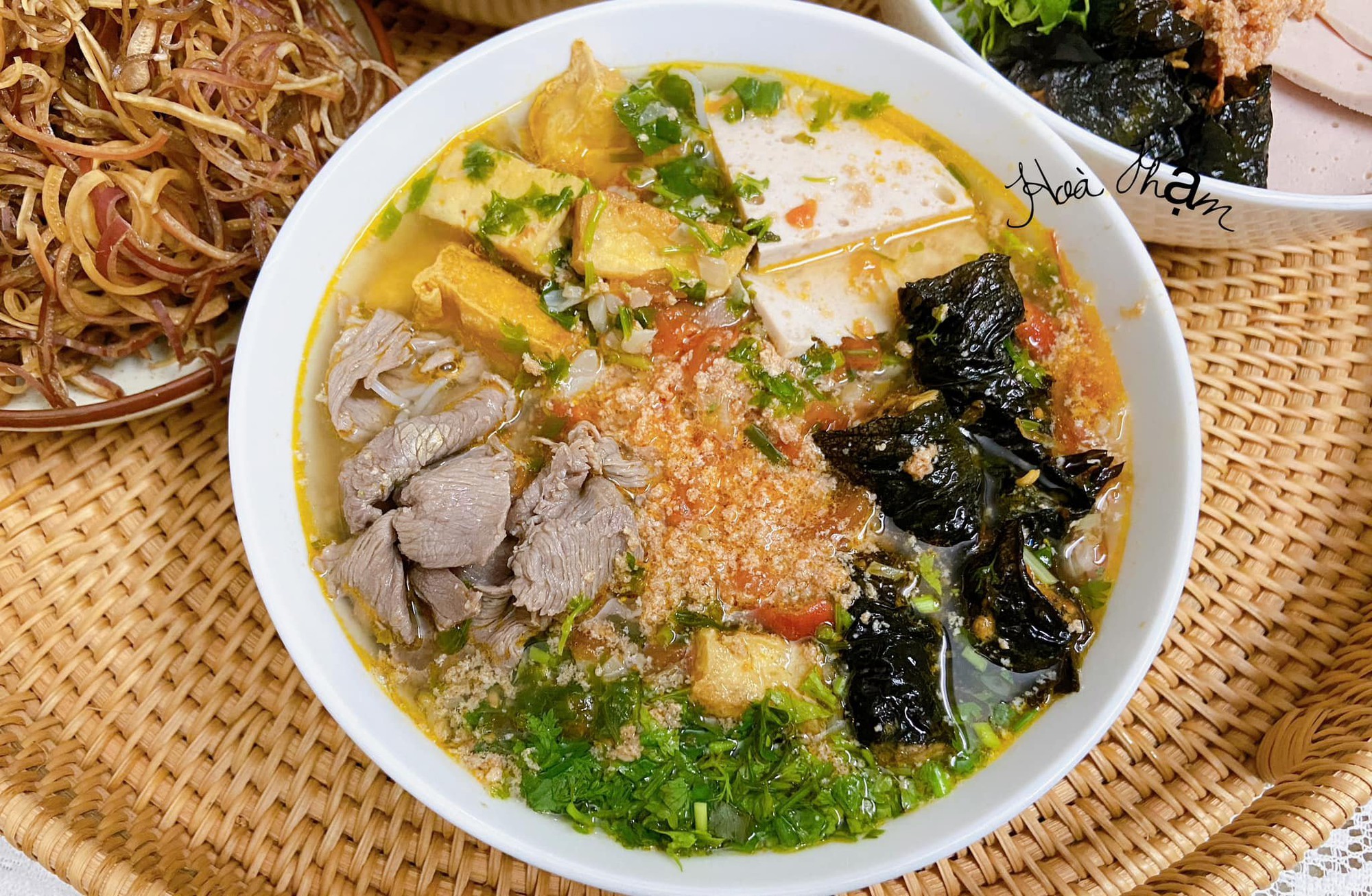 Loại động vật "bé tí" sống ở bờ ruộng là thực phẩm tốt cho sức khỏe, ngon nhất khi nấu bún - Ảnh 7. Loại động vật "bé tí" sống ở bờ ruộng là thực phẩm tốt cho sức khỏe, ngon nhất khi nấu bún - Ảnh 7.