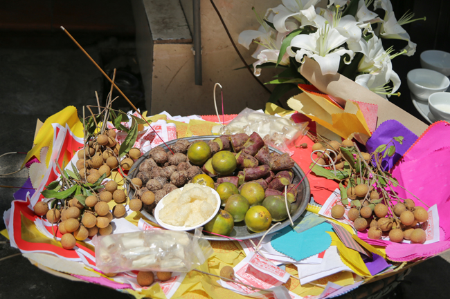 Nhà chung cư không nên cúng 'cô hồn', mâm cúng 'cô hồn' không cúng xôi gà - Ảnh 2. Nhà chung cư không nên cúng 'cô hồn', mâm cúng 'cô hồn' không cúng xôi gà - Ảnh 2.
