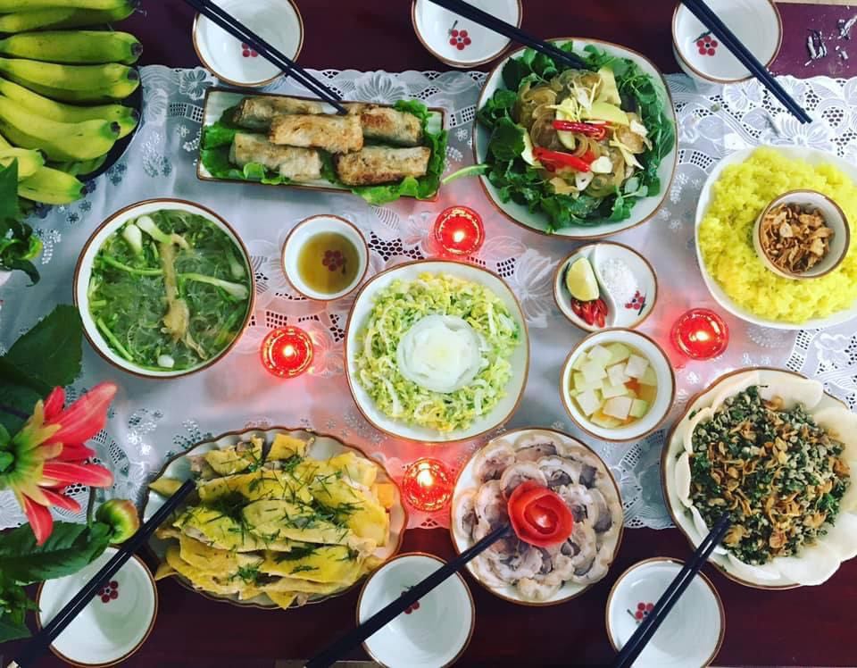 Gợi ý một số mâm cỗ đầy đủ cho ngày Rằm tháng 7 - Ảnh 2.
