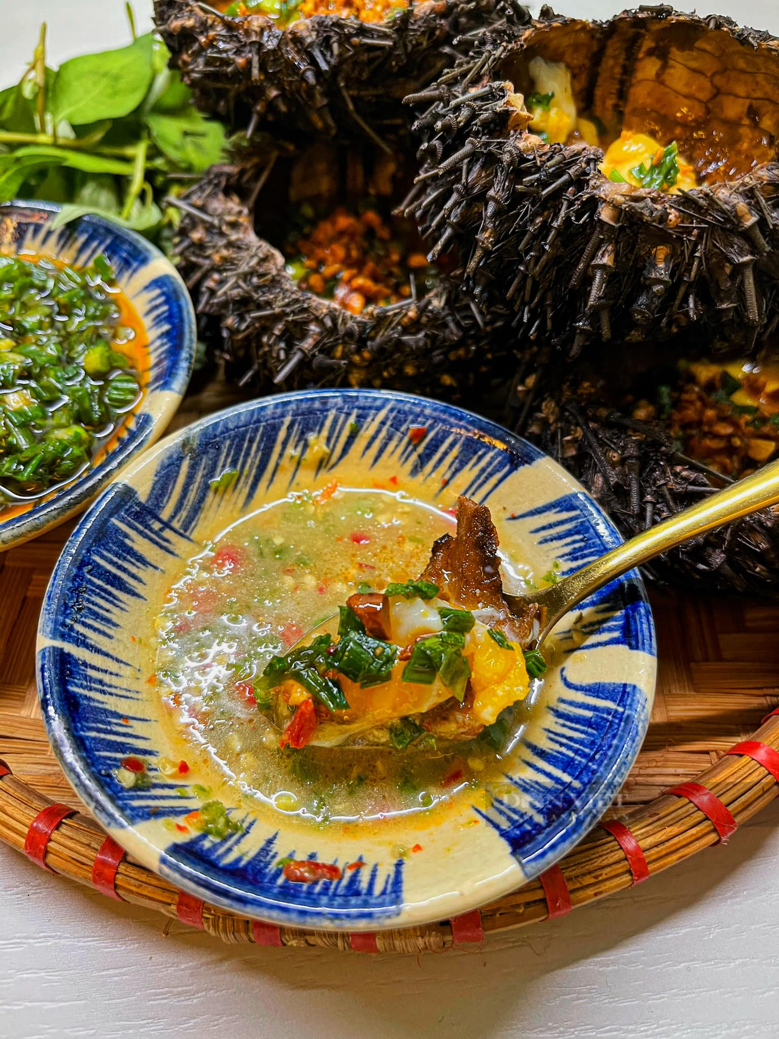 Loại động vật được ví như “nhân sâm của biển”, thần dược của quý ông, đem nướng mỡ hành vừa ăn vừa xuýt xoa  - Ảnh 4.