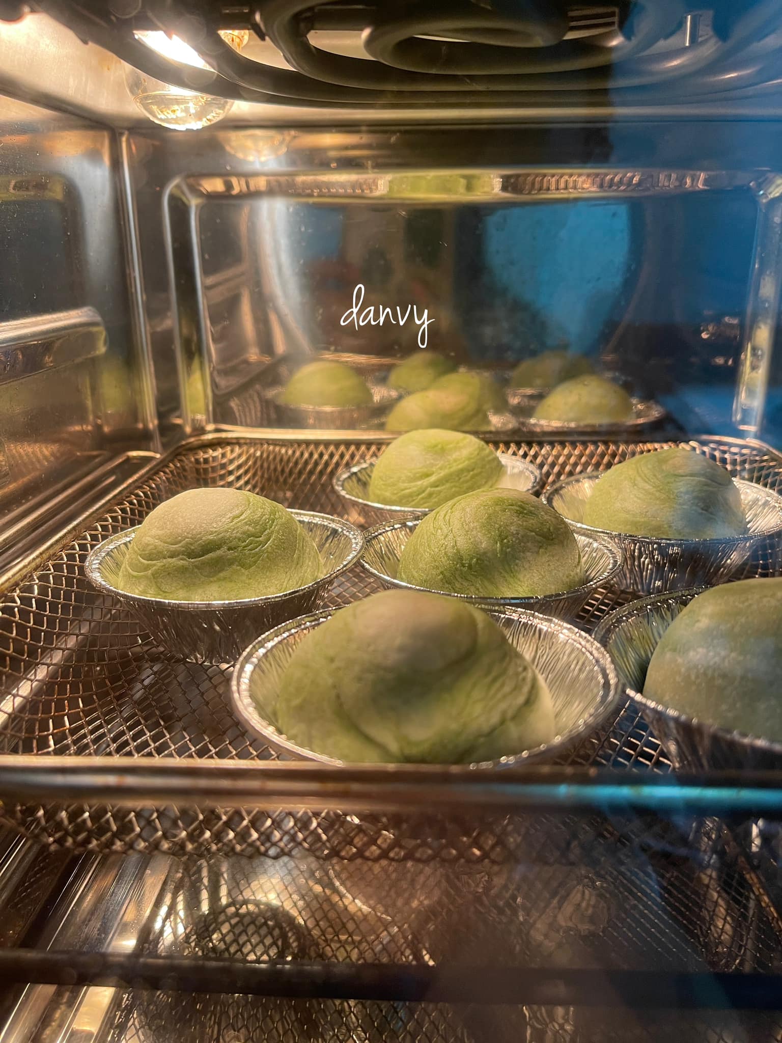 Mách bạn cách làm bánh trung thu "ngàn lớp" bằng nồi chiên không dầu - Ảnh 2.