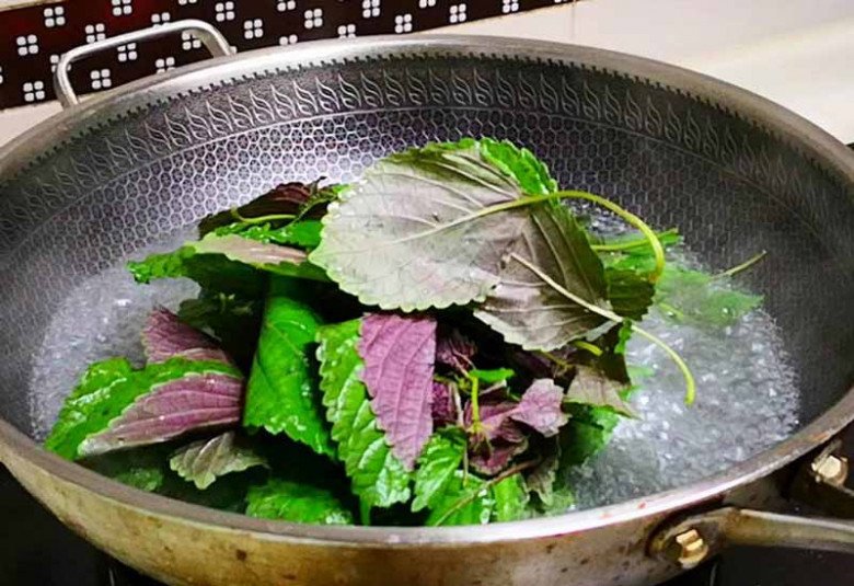 “Lá hồi sinh” được người Nhật săn lùng, nước ta bán đầy ngoài chợ, 3.000đ/bó, nấu kiểu này ăn rất ngon - Ảnh 2. “Lá hồi sinh” được người Nhật săn lùng, nước ta bán đầy ngoài chợ, 3.000đ/bó, nấu kiểu này ăn rất ngon - Ảnh 2.